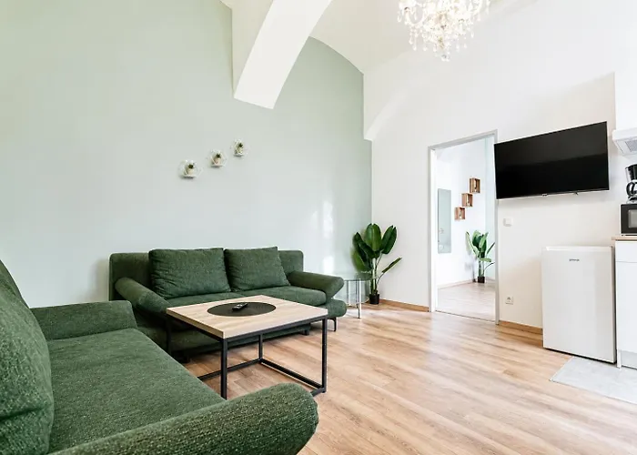8-min Walk To Westbahnhof Chic 1br